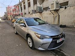 تۆیۆتا کامری